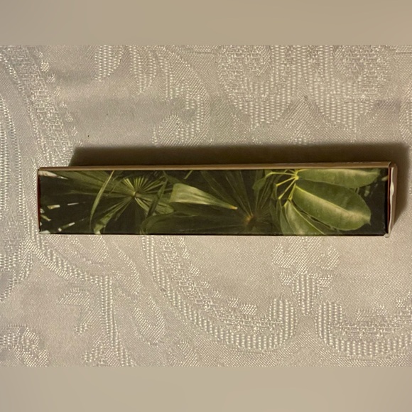 Last call before XMAS gifting - Glossier. coconut balm dotcom universal salve - Picture 3 of 4